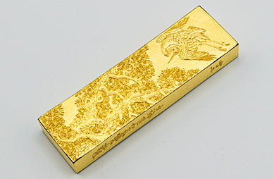 『古梅園の金巻墨展』によせて　①油煙墨と金巻墨について